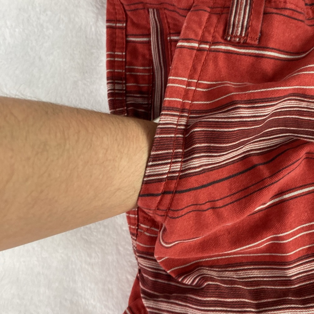 Brick red striped cargo shorts - Picture 9 of 17